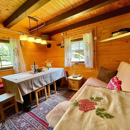 Vacation House Enya Ferienhaus *