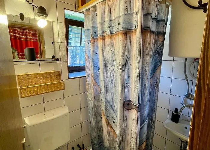 Vacation House Enya בית נופש